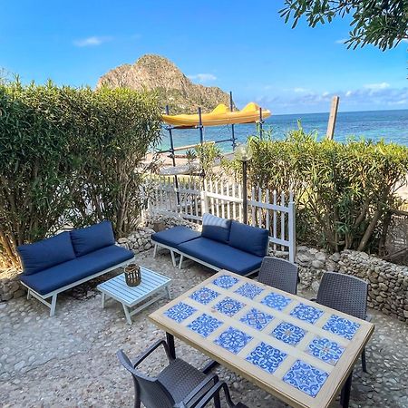 Dimore Di Mare - Beachfront Apartments Santa Flavia Exterior foto
