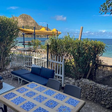 Dimore Di Mare - Beachfront Apartments Santa Flavia Exterior foto