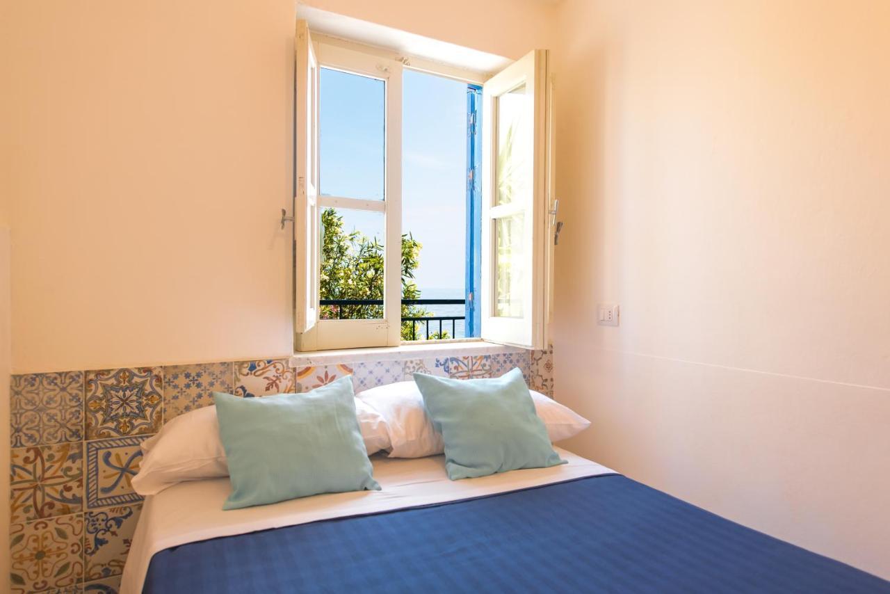 Dimore Di Mare - Beachfront Apartments Santa Flavia Exterior foto