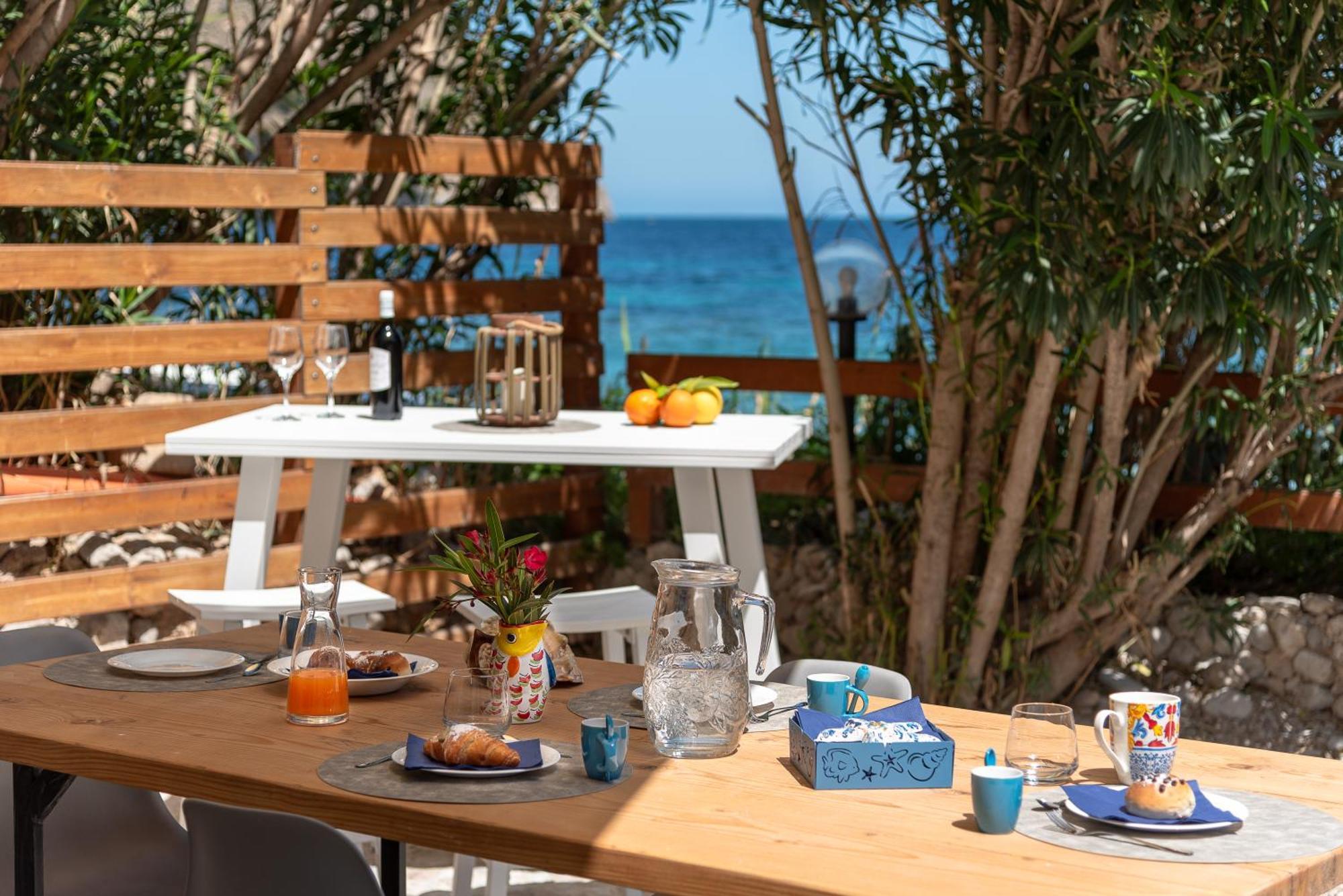 Dimore Di Mare - Beachfront Apartments Santa Flavia Exterior foto