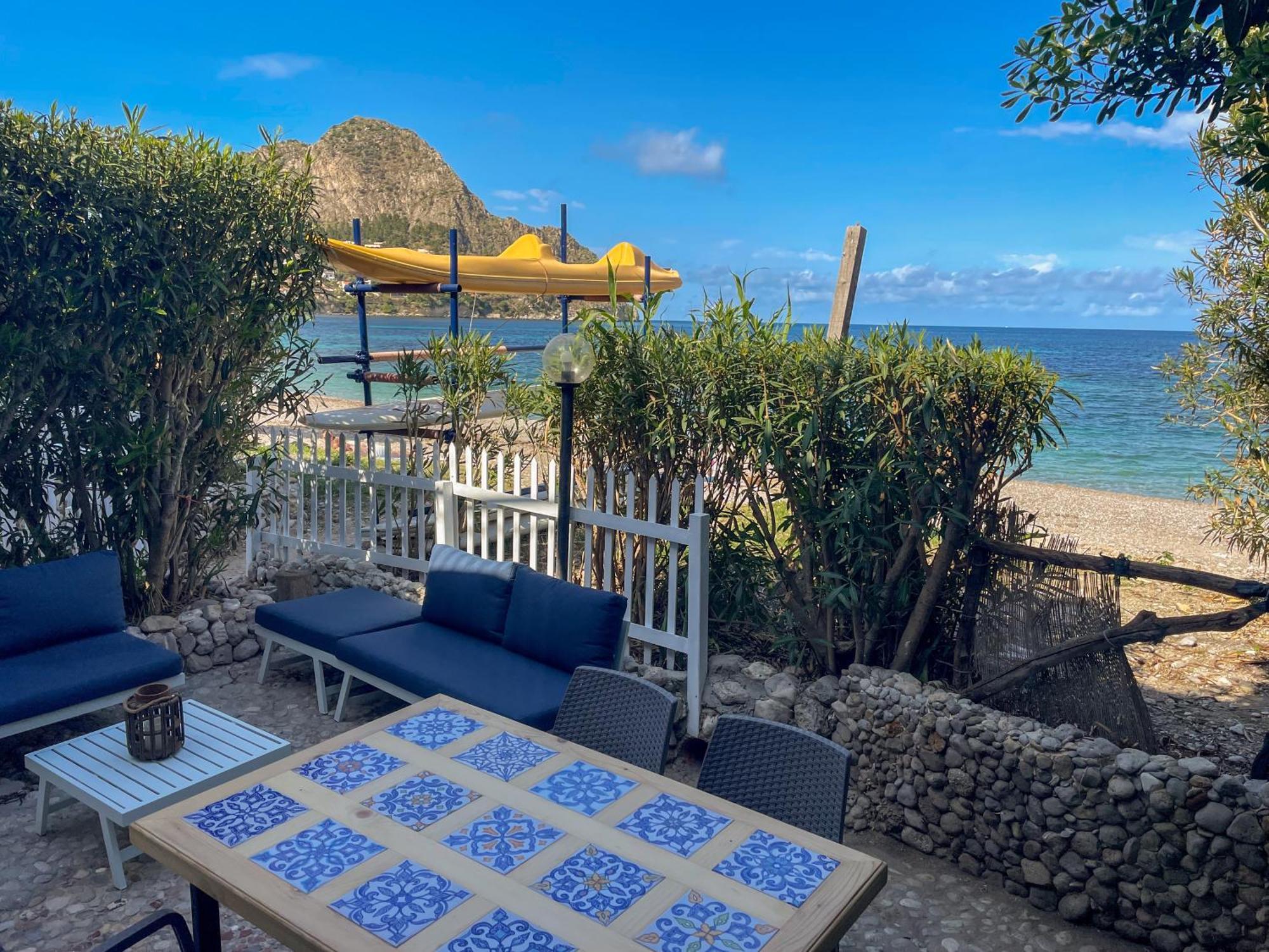 Dimore Di Mare - Beachfront Apartments Santa Flavia Exterior foto